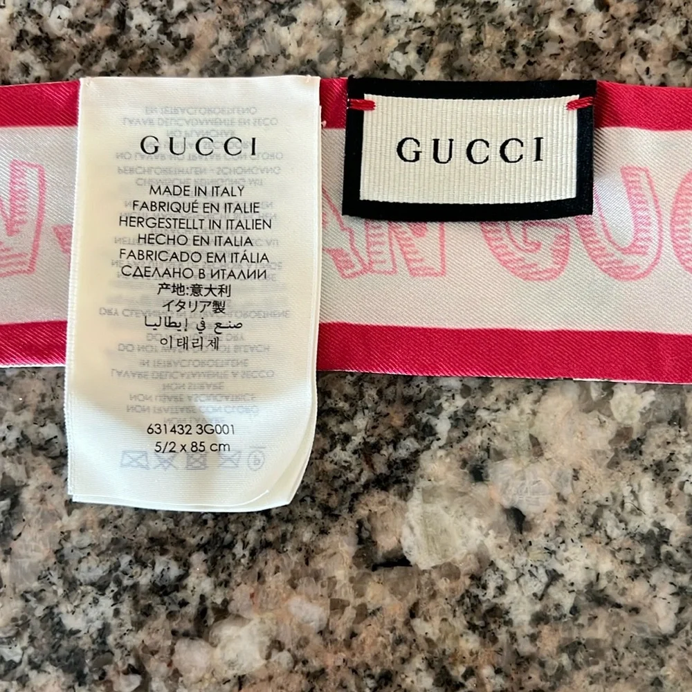 Gucci Pink Silk Floral Hawaiian Print Twilly